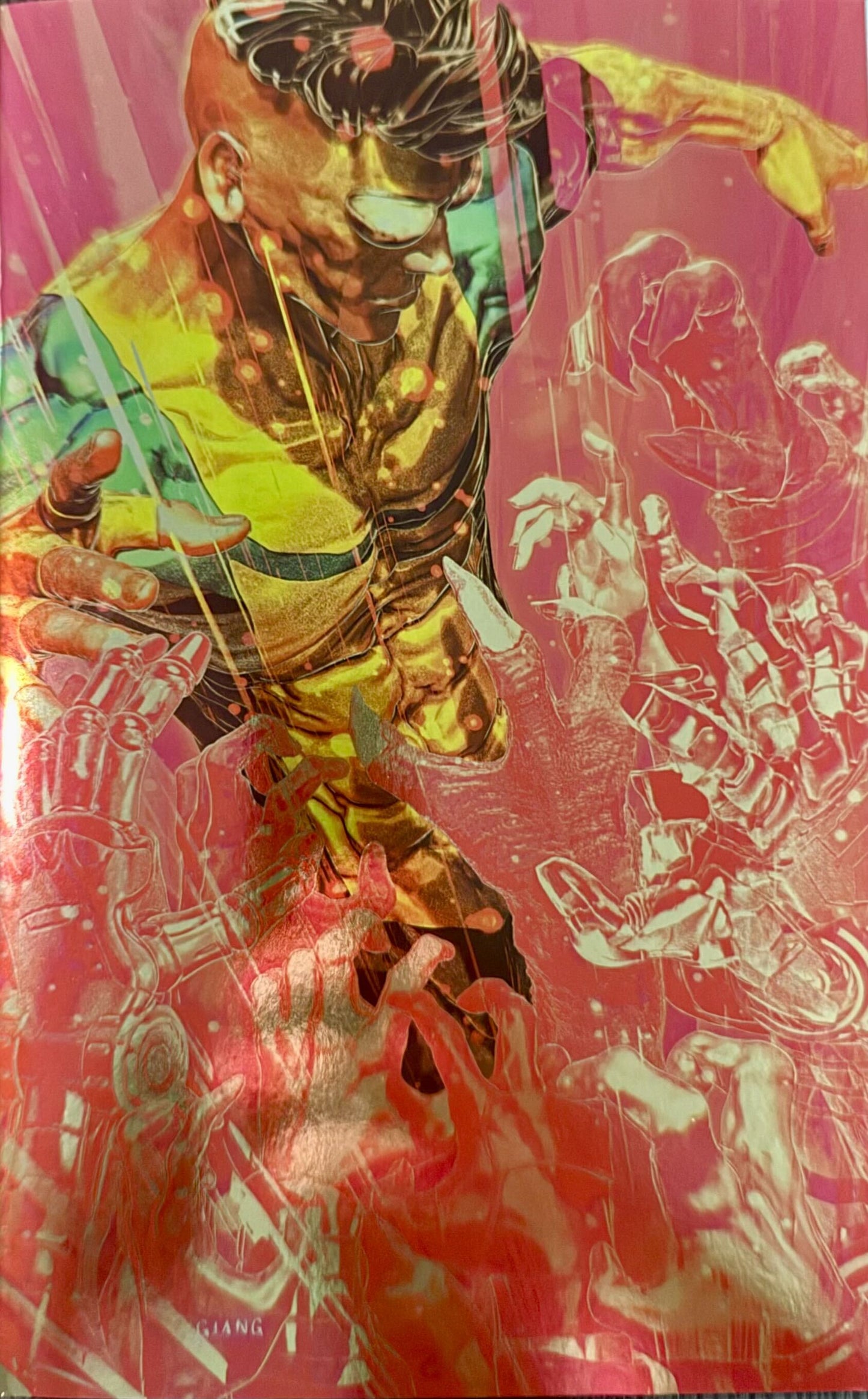 AQ BUBBLEGUM EDITION - INVINCIBLE #1 JOHN GIANG MEGACON VIRGIN FOIL - LTD 500