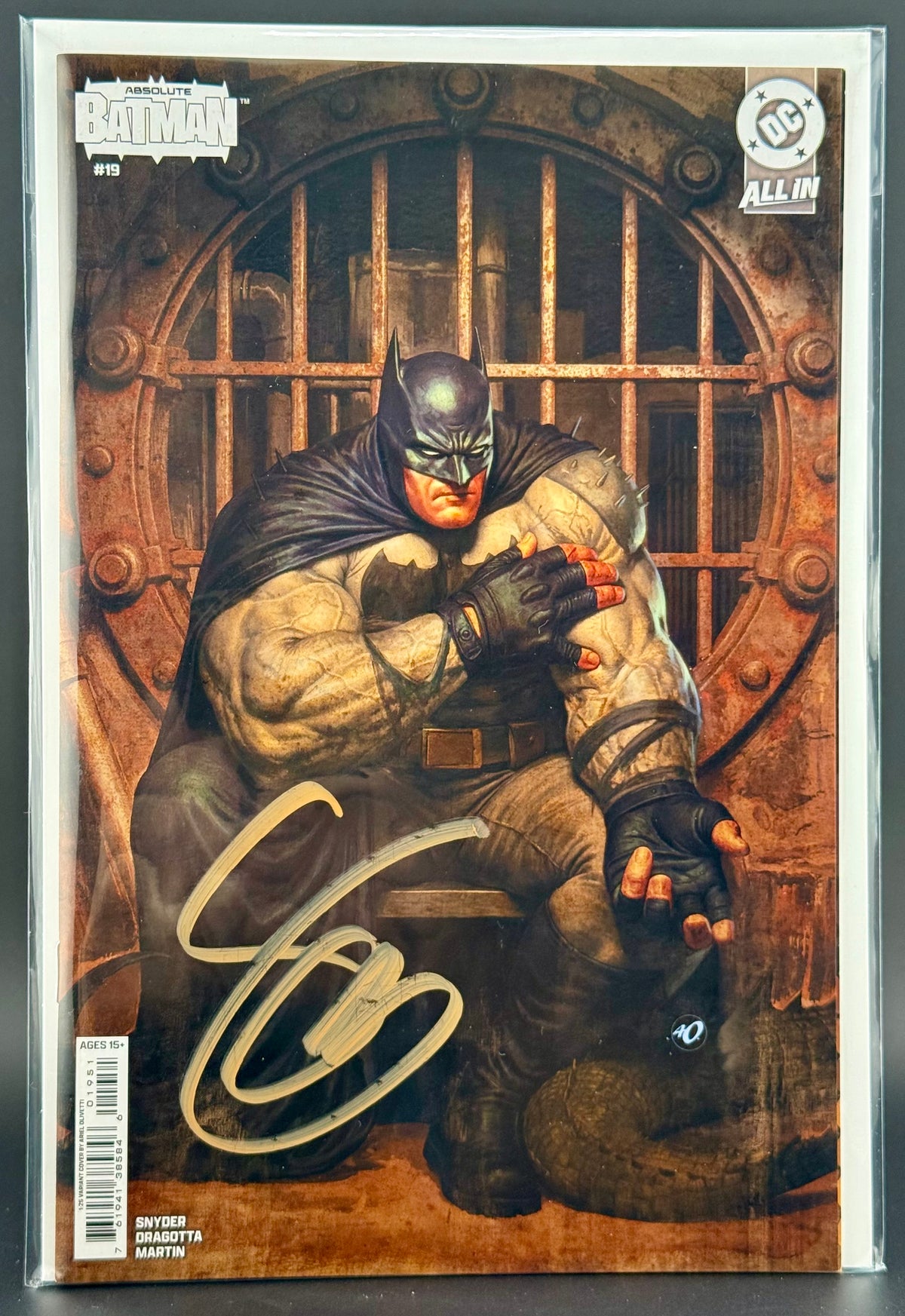 ABSOLUTE BATMAN #19 Cover E 1:25 Ariel Olivetti Variant - FROM SCOTT SNYDER'S PERSONAL COLLECTION - SIGNED BY SCOTT SNYDER w/COA