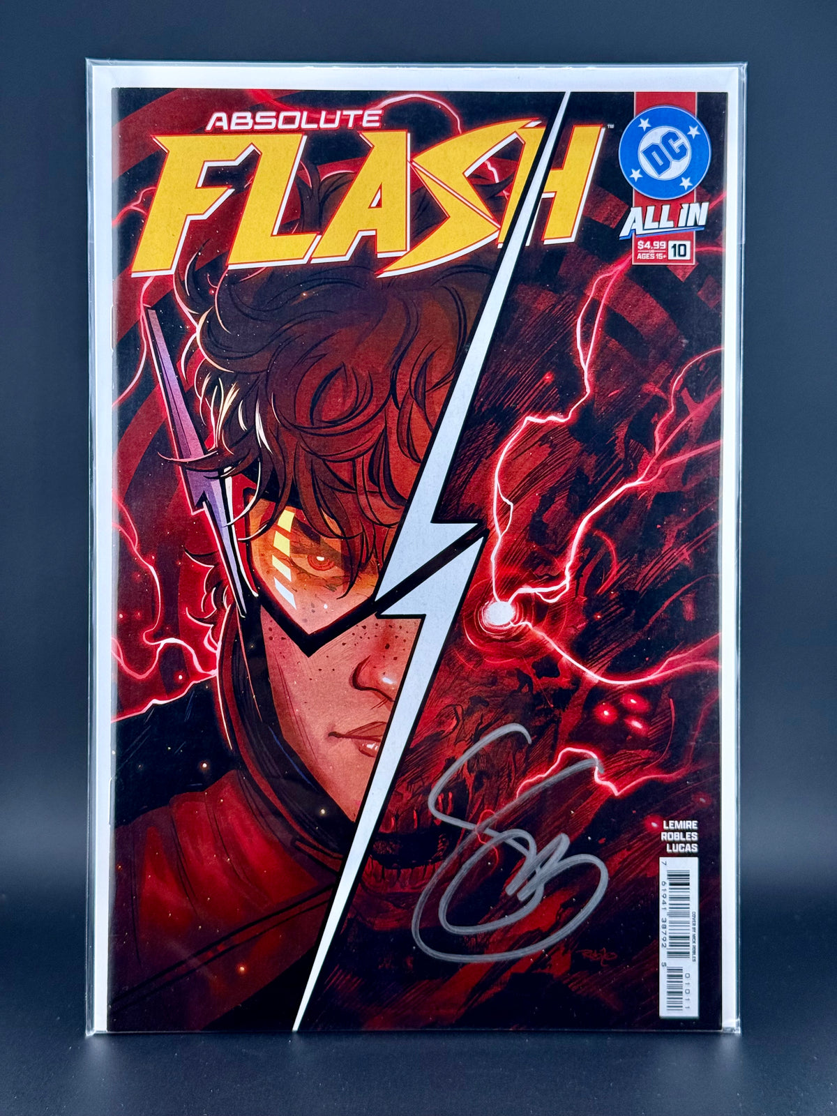 ABSOLUTE FLASH #10 - FROM SCOTT SNYDER'S PERSONAL COLLECTION - SIGNED BY SCOTT SNYDER